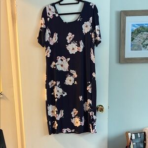 Reitmans Navy Floral Midi Dress